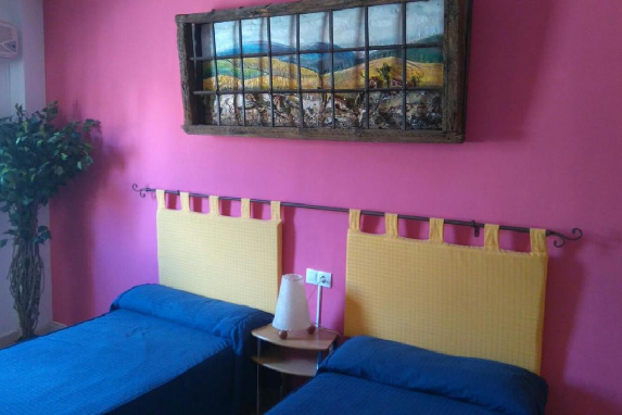 Hostal y Apartamentos la Vereda